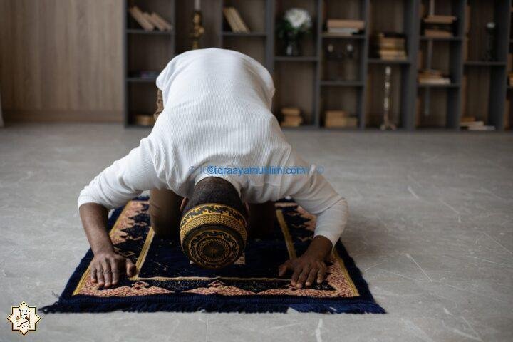 هل سجدة الشكر حرام هل سجدة الشكر حرام