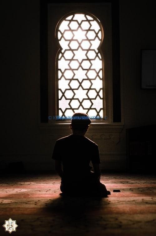 كيف تصلي صلاة قيام الليل وما هو فضل صلاتها في الساعة 1 في الليل؟ كيف تصلي صلاة قيام الليل وما هو فضل صلاتها في الساعة 1 في الليل؟