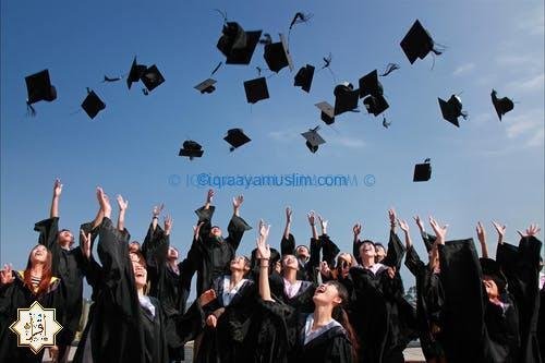 10 أحلام تدل علي النجاح 10 أحلام تدل علي النجاح