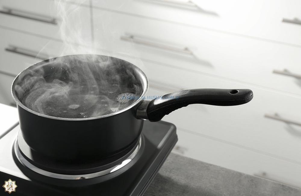 لماذا أمرنا بعدم رمي الماء الساخن في الحمام؟ لماذا أمرنا بعدم رمي الماء الساخن في الحمام؟