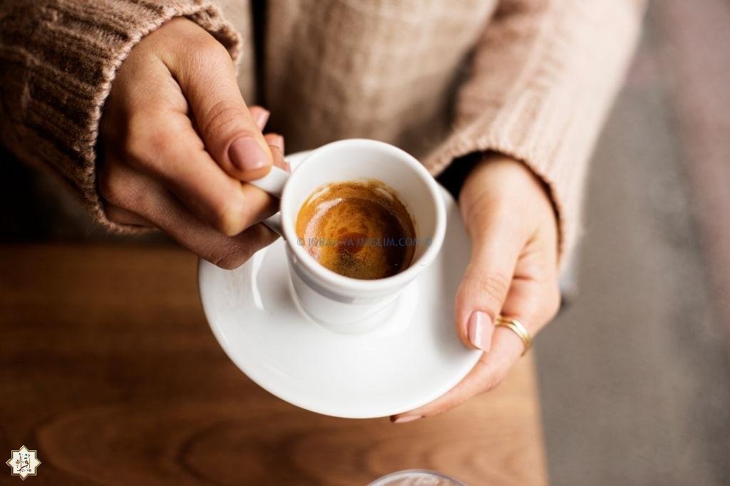 تفسير حلم تحضير القهوة في المنام تفسير حلم تحضير القهوة في المنام