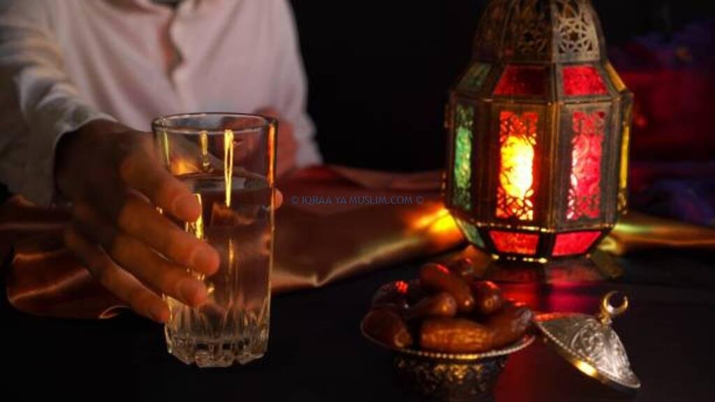 حكم أكل السحور مع أذان الفجر