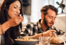 تفسير حلم الاكل مع شخص تحبه العزباء تفسير حلم الاكل مع شخص تحبه العزباء