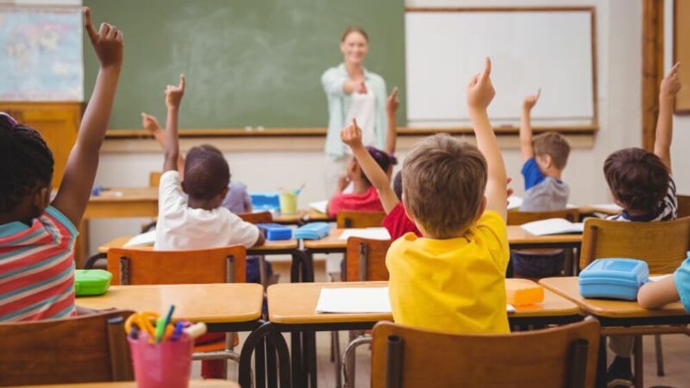 تفسير رؤية المدرسة في المنام للعزباء لابن سيرين تفسير رؤية المدرسة في المنام للعزباء لابن سيرين