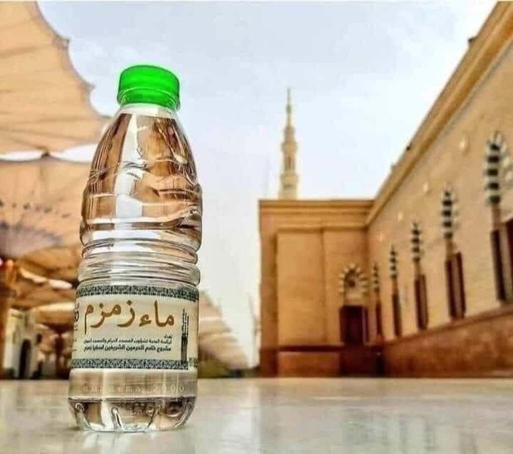 شرب ماء زمزم في المنام وعلاقته بإستجابة الدعاء شرب ماء زمزم في المنام وعلاقته بإستجابة الدعاء